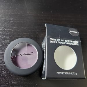 Mac cosmetics powder kiss soft matte eyeshadow It's Vintage